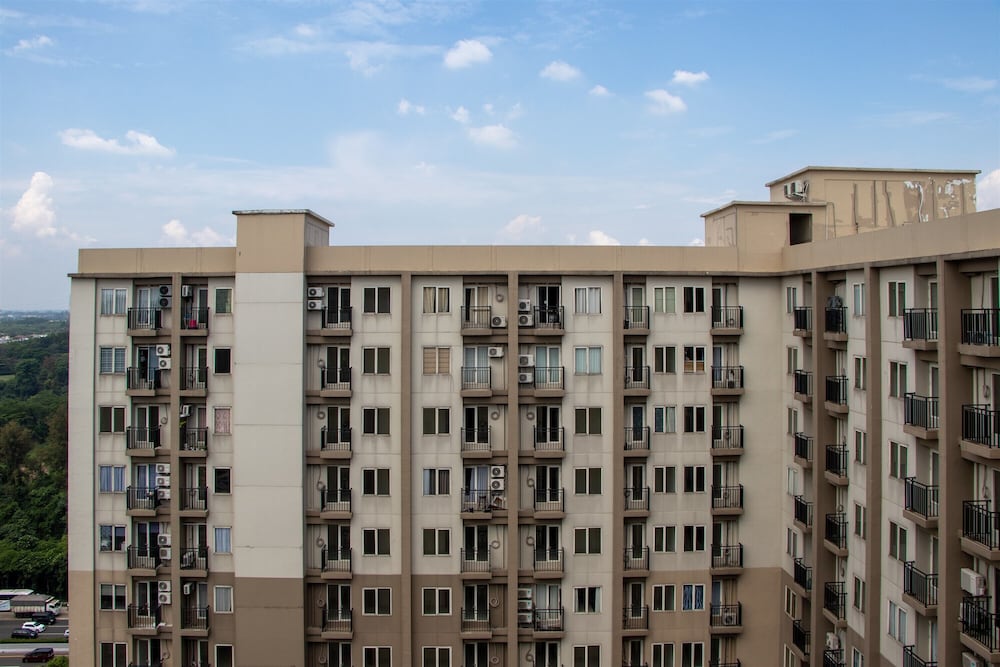 Comfort 2BR at 28th Floor Podomoro Golf View Apartment