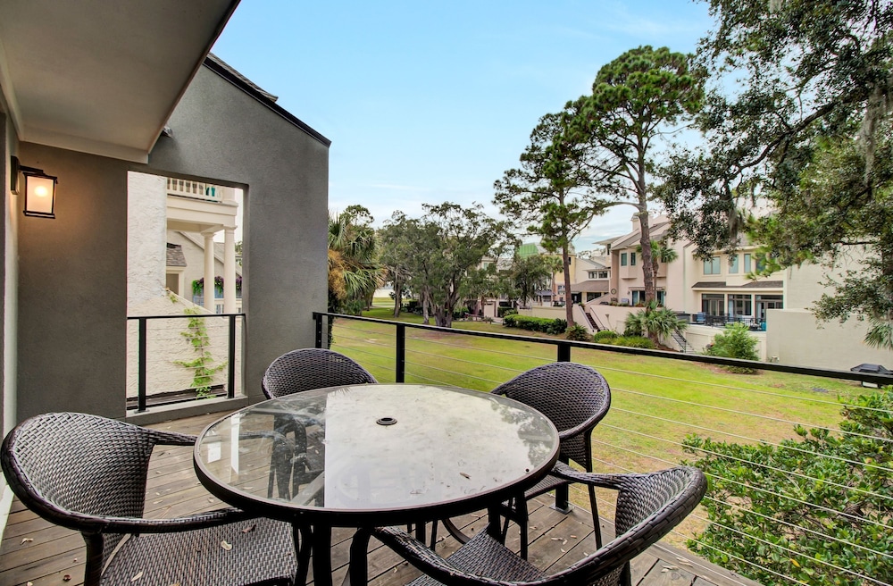 Mizzenmast by Avantstay Harbourtown Escape Group Retreat w Patio