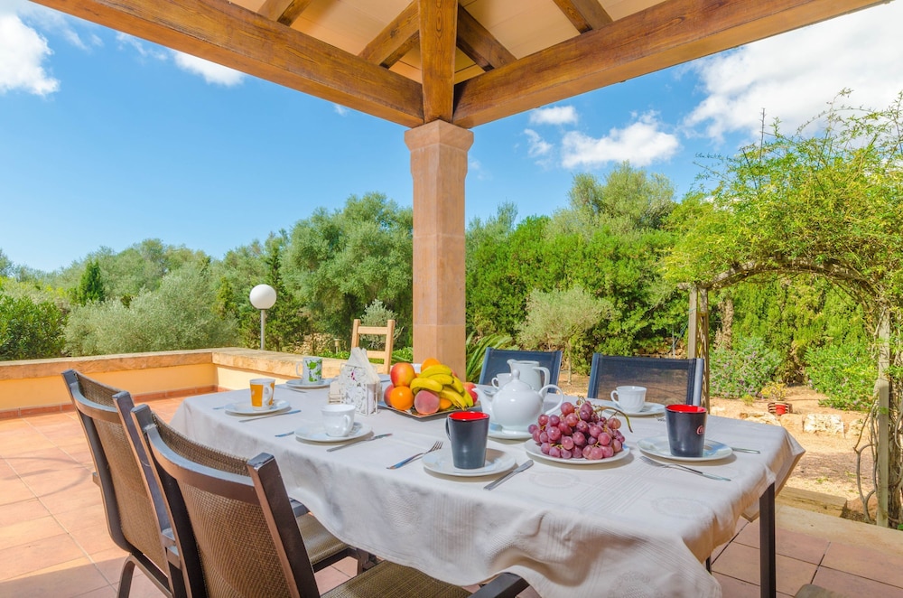 Can Bou in Santa y With 4 Bedrooms and 3 Bathrooms view 4