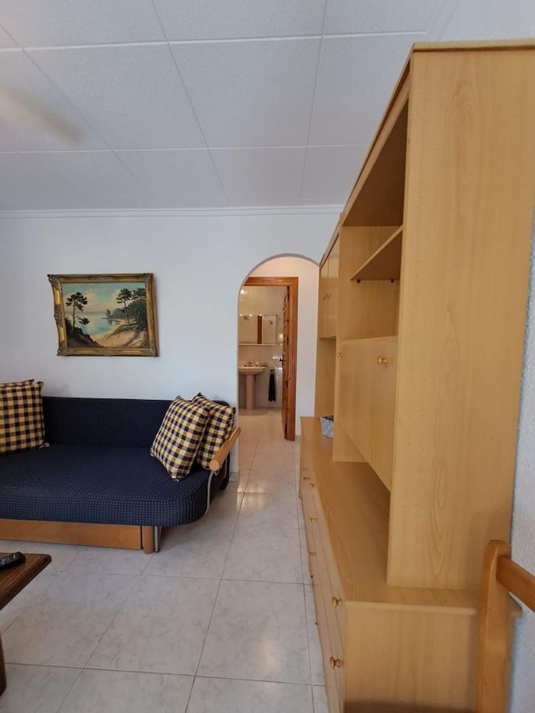 La Marina Oasis, 2-beds, Sleeps 4, 10 min to Beach