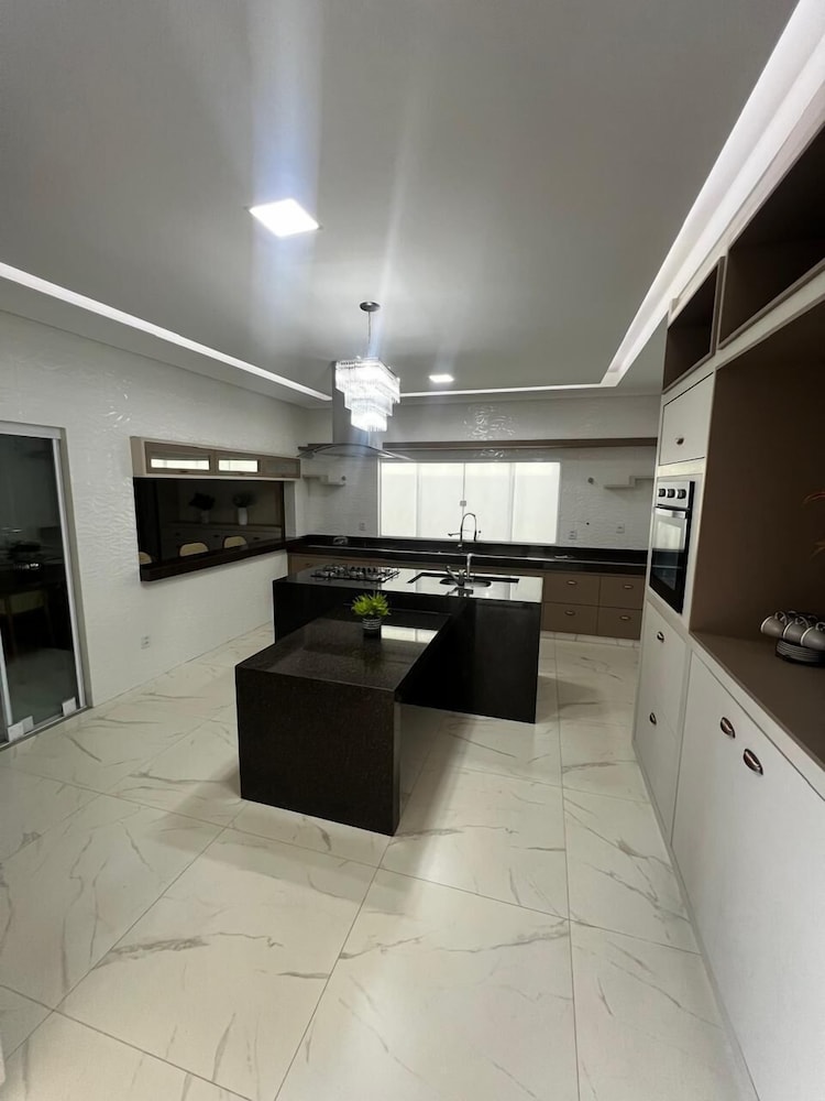 Mansão Luxo Lago - Caldas Novas