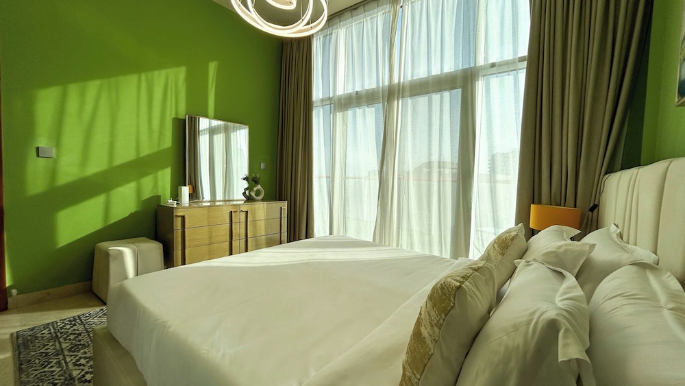 1BR Penthouse in Millenium Binghatti