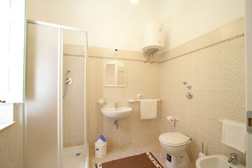 Flavica Home Holiday