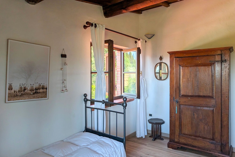 Villa Poggio al Coniglio a Suvereto con Piscina