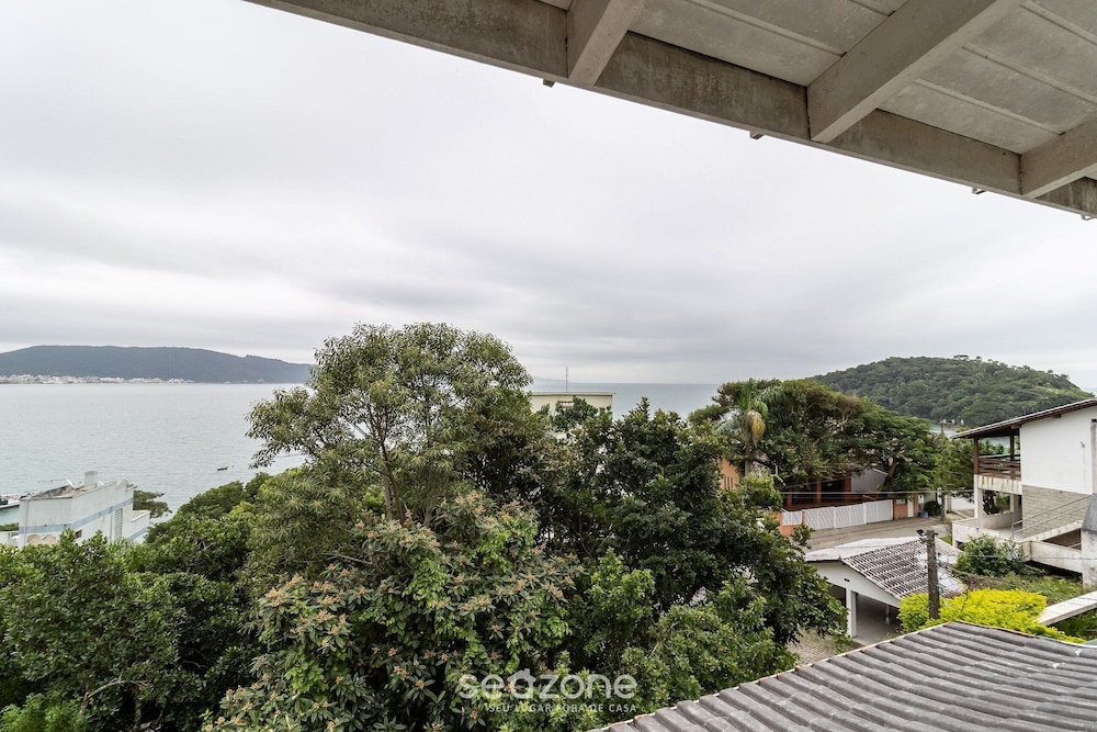 Bela Vista Duplex W/bbq in Bombinhas Ags0642