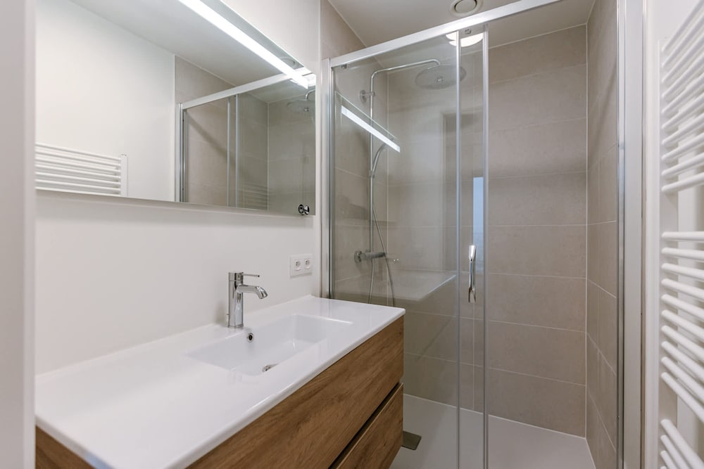 Ostend Luxury 4-guest Balcony and Free Parking