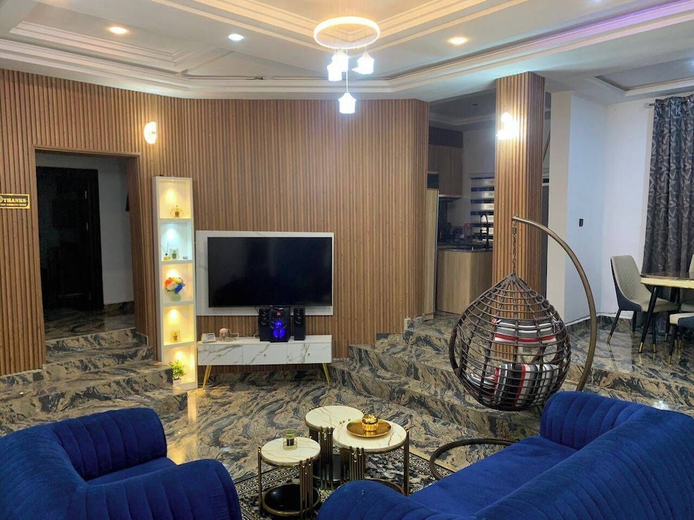 Size99 Apartment and Suites