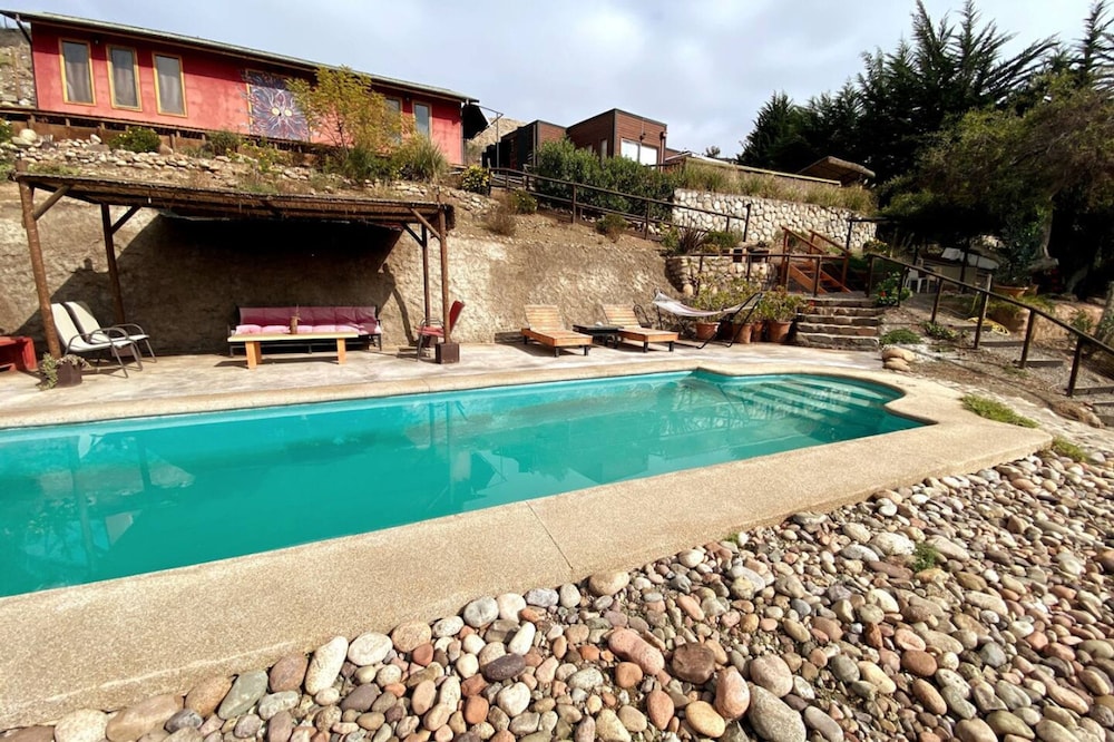 Girasol Studio BBQ Kitchen Parking Shared Pool