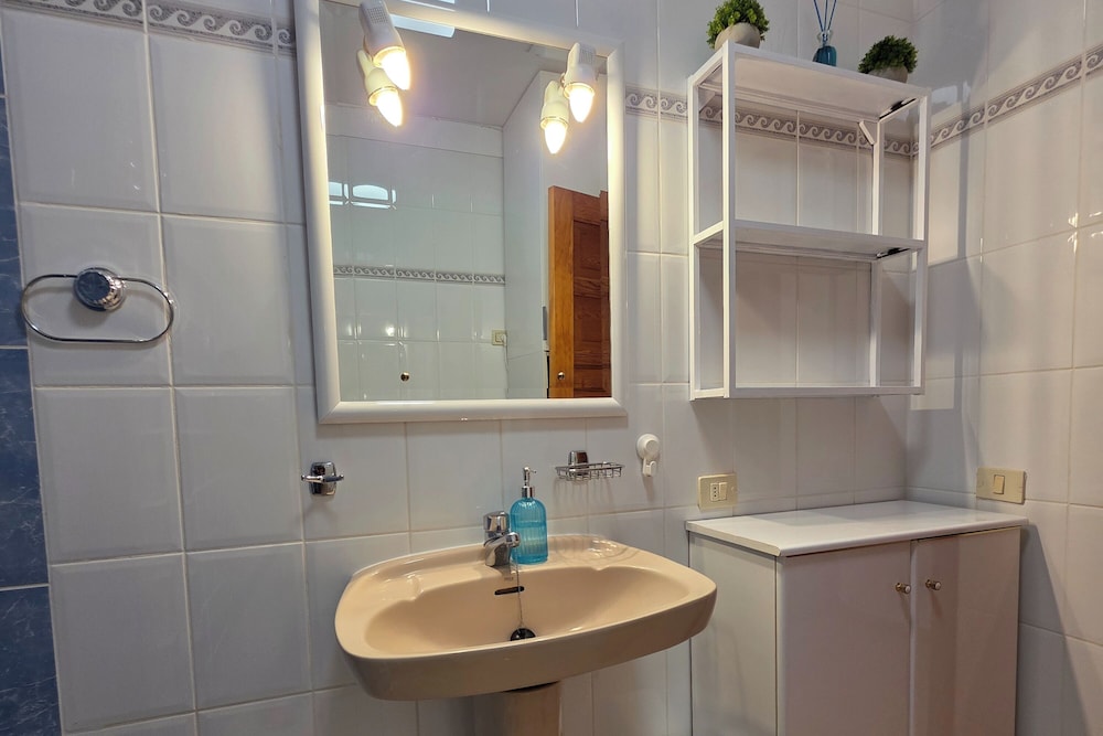 Arkadia 2 Guests - Pool - Balcony - Beach 12min