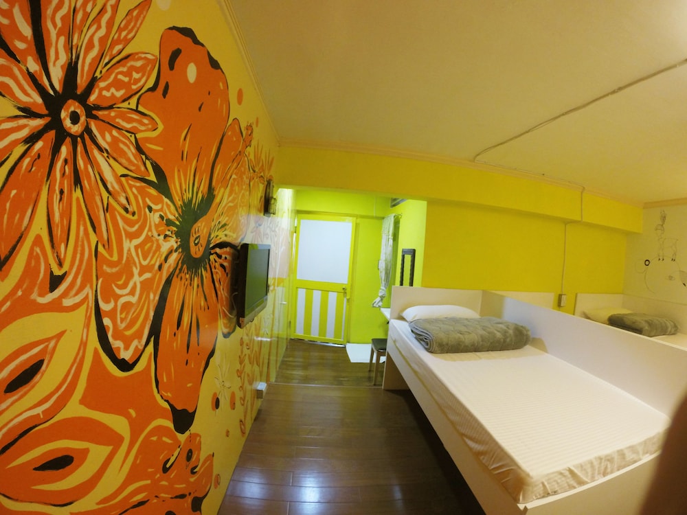 Cape 42 Hostel I