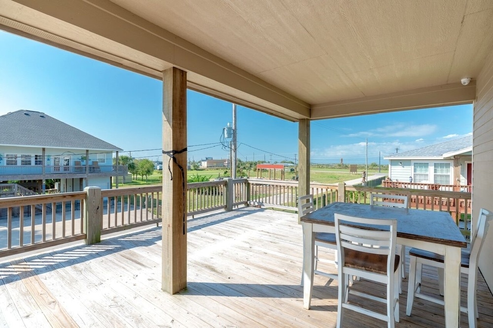Life's A Beach 3 Bedroom Home