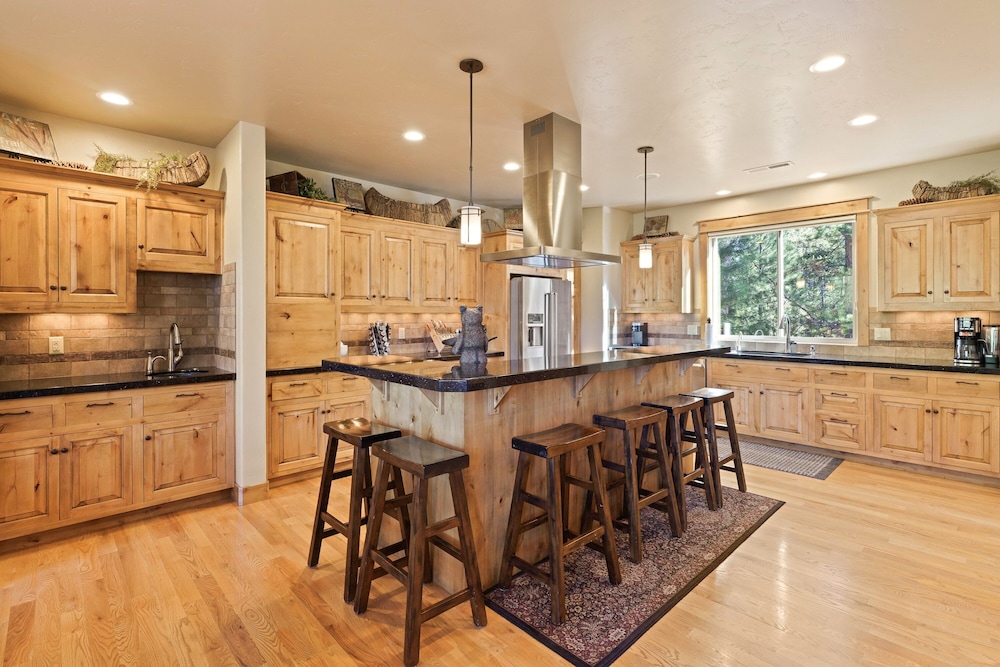 Wallowa 22 4 Bedroom Home