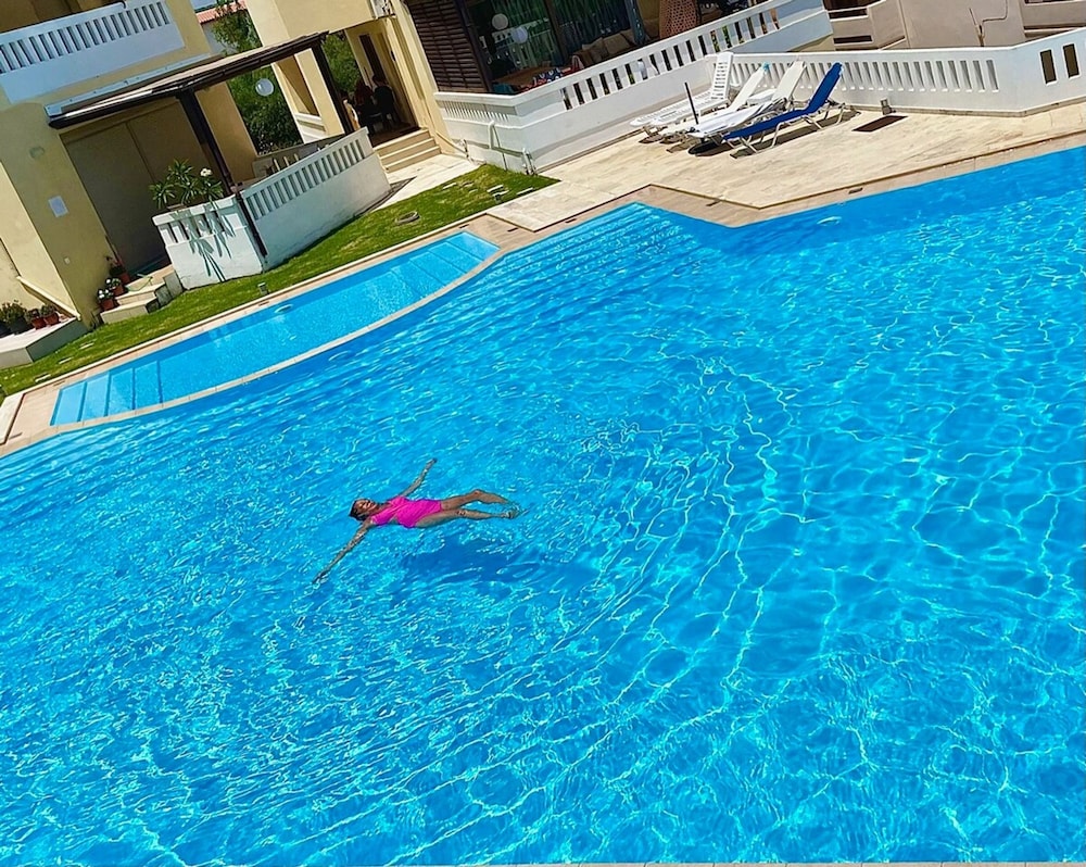 Villa Cook With Pool and Terraces With sea Views