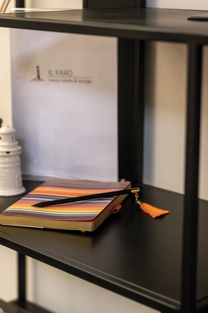 Il Faro luxury rooms & lounge