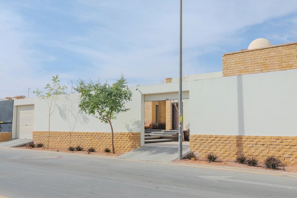 Portal Chalets With Private Pool-AlRawda