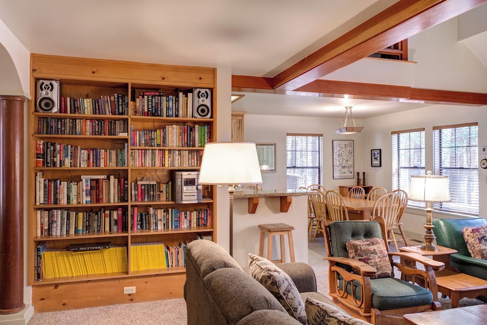 Wawona Retreat