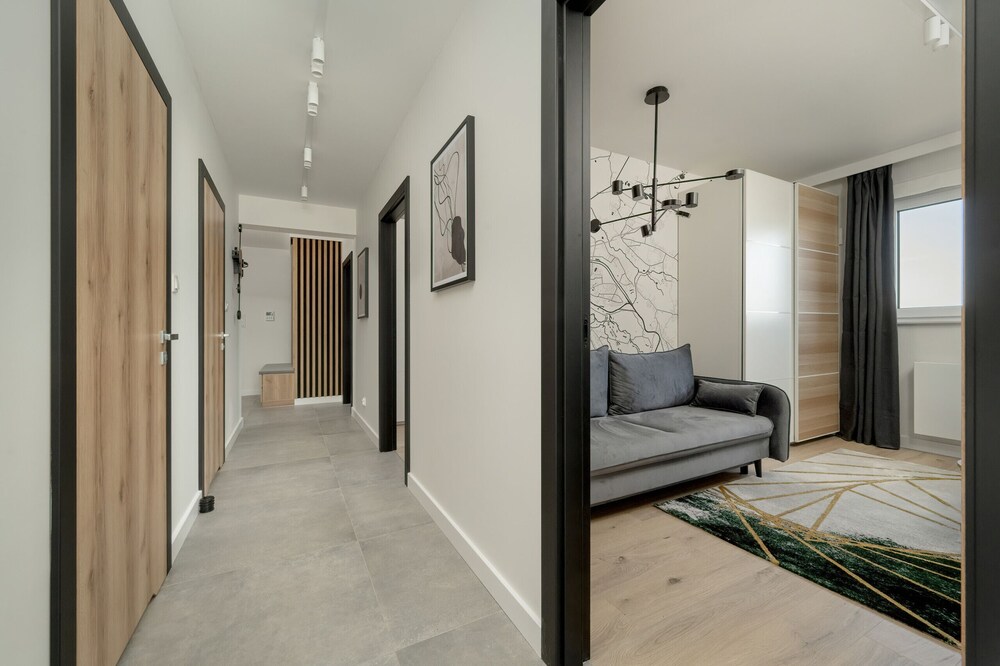 Bright & Peaceful Apartment by Renters