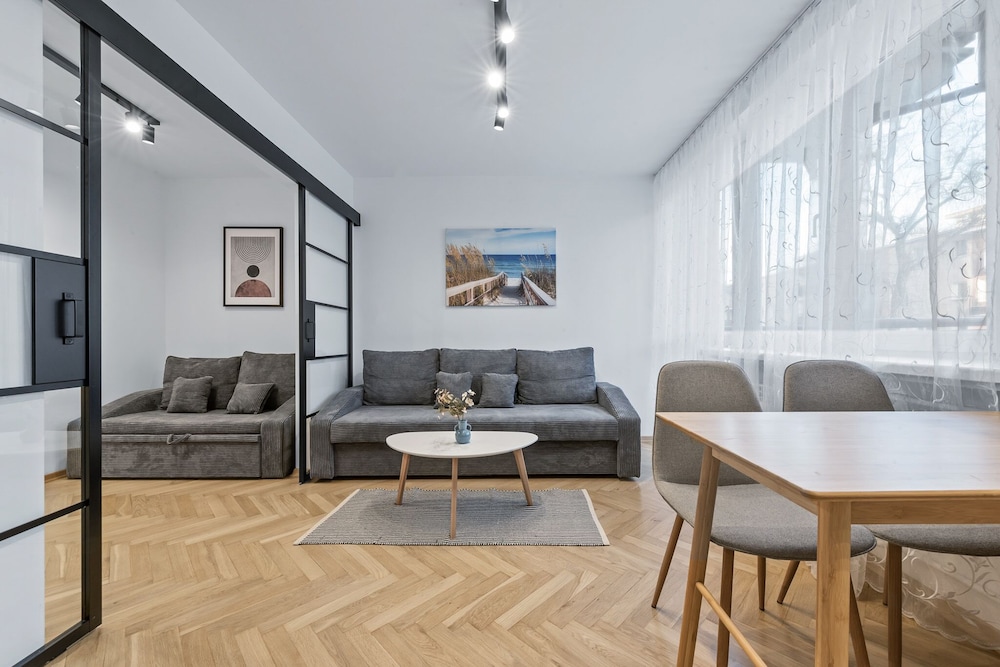 RentPlanet - Apartament Syreny view 3