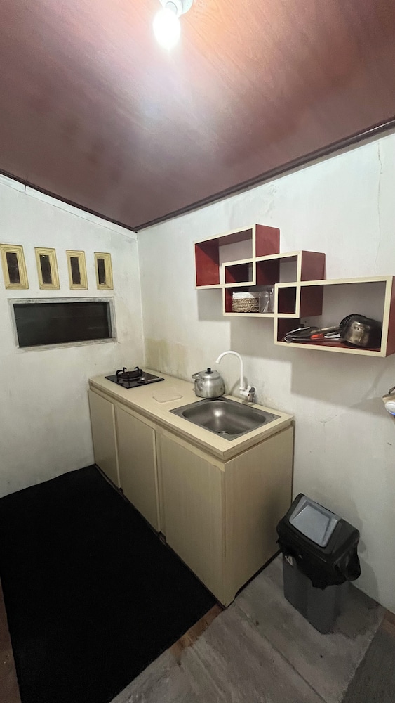 Quen'z Cabin