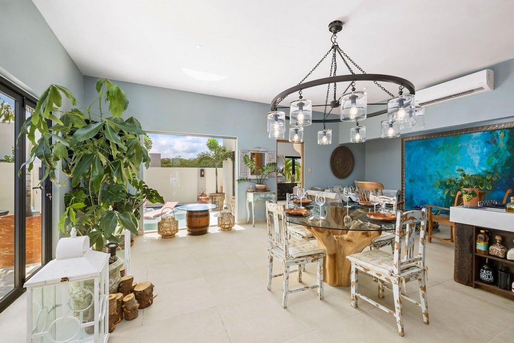 2BR Private Pool Outdoordining Amazing Gardens