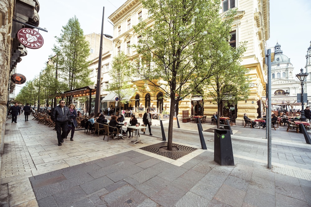 Budapest Easy Flat - Basilica Lux