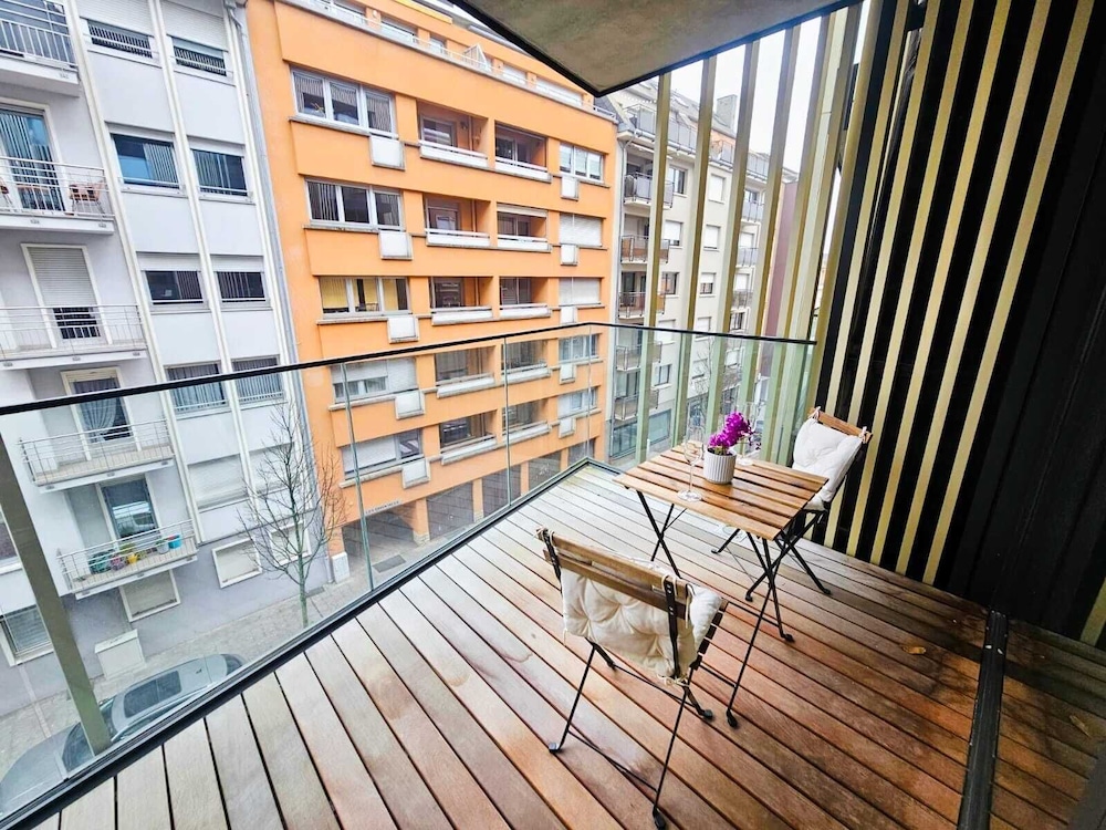 Cosy Terrace Studio close to city center
