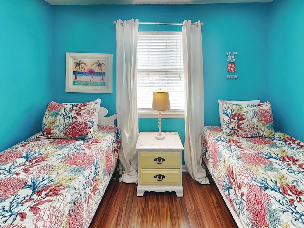 Sea Walk Cottage by Tybee Vacation Rentals