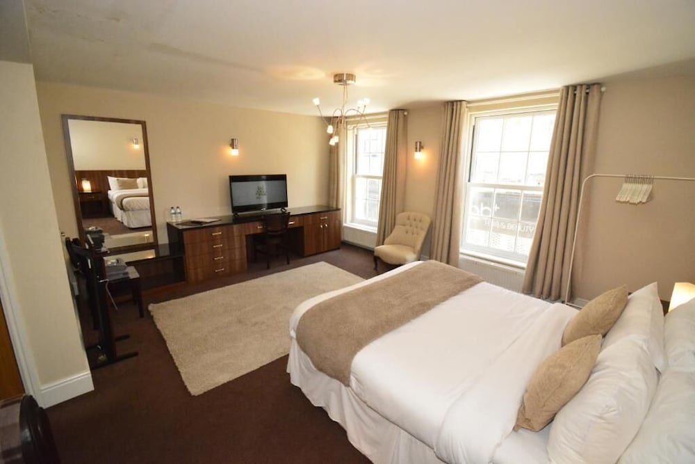 FG Hotels Cannon Street view 3