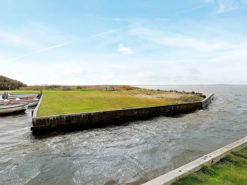 Enticing Holiday Home in Midtjylland near Sea view 3
