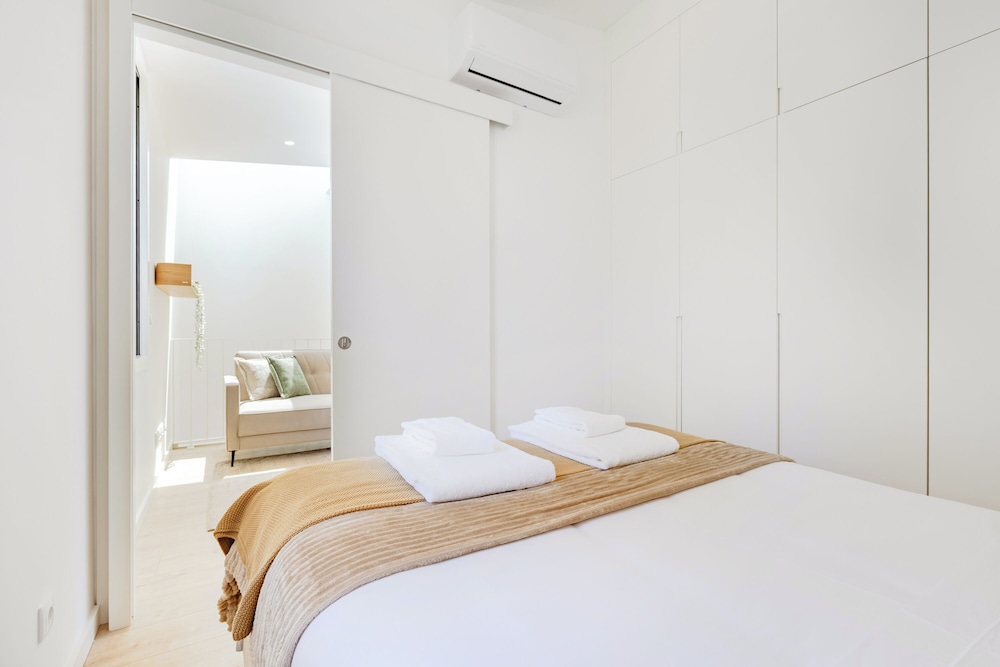 The Sunny Duplex at BoaVista Flats