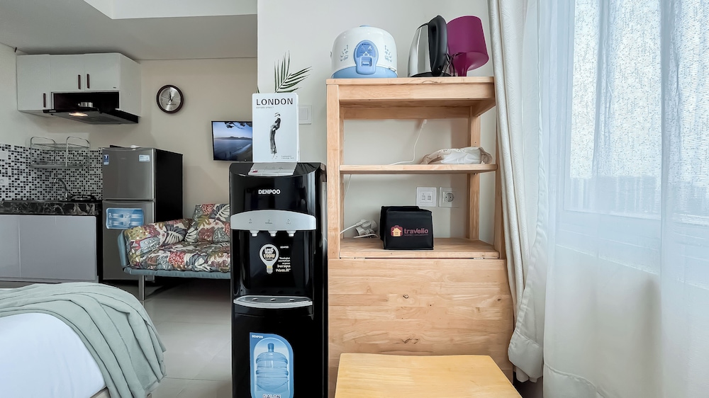 Homey And Best Deal Studio Apartment B Residence