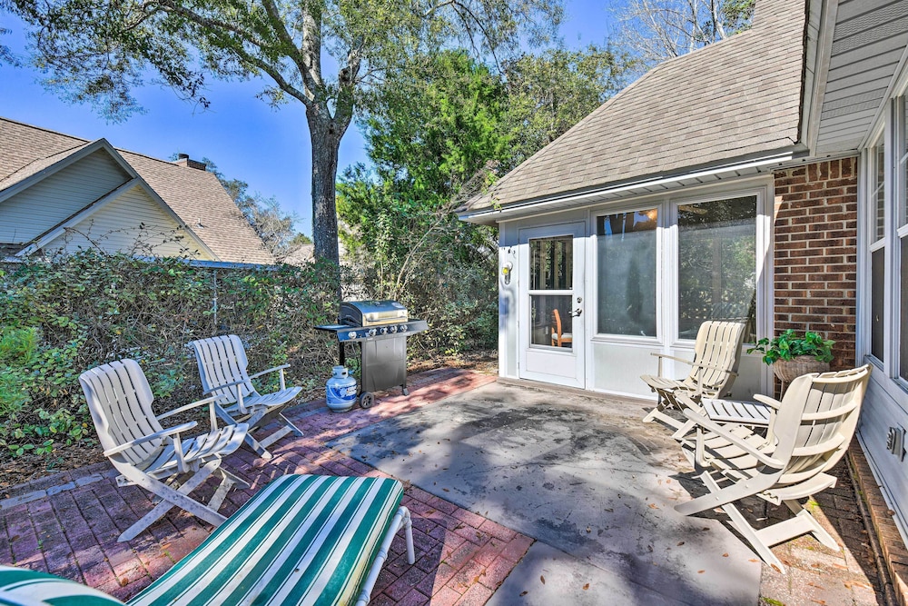 Family-friendly Home Near Destin Beaches view 3