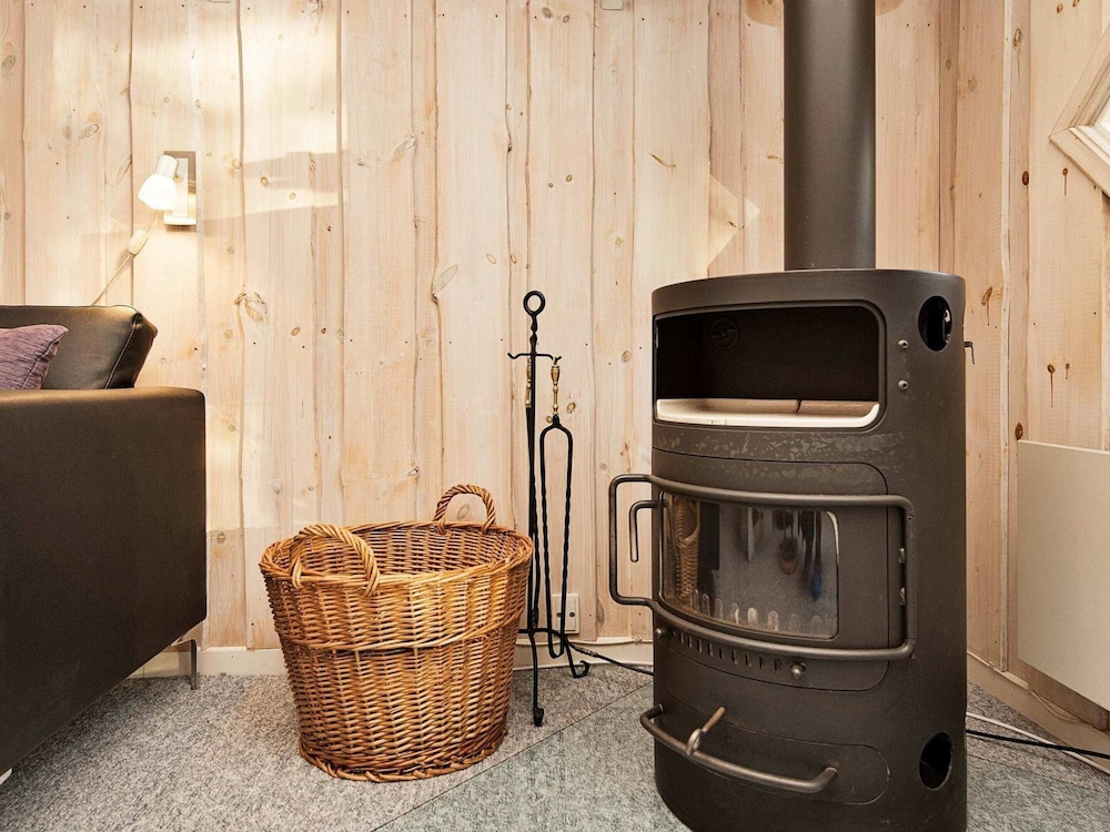 6 Person Holiday Home in Oksbol