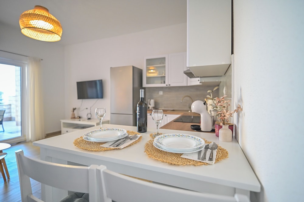 Ami Aparment Strožanac