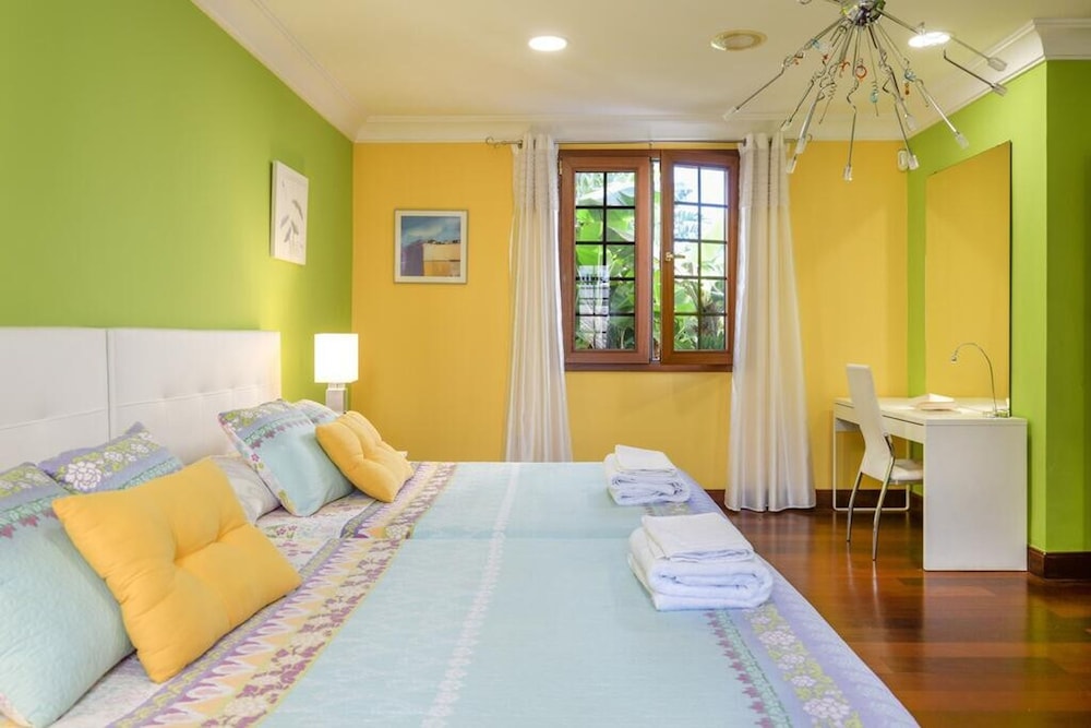 Bayside Concha House Beachfront Oasis With Heated Pool