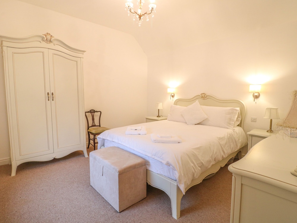 Brookside Cottage view 5