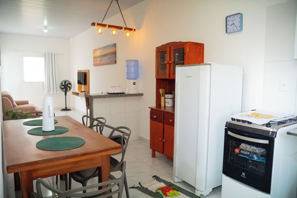 Casa Pet Friendly c Churrasqueira e Terra o