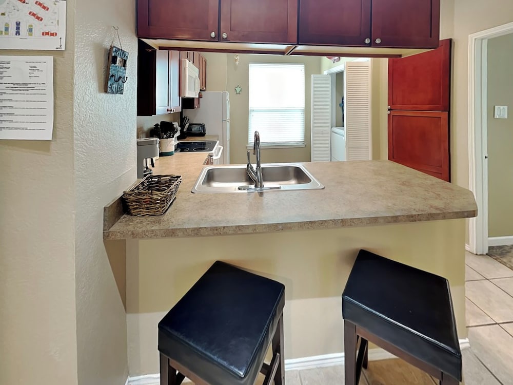The Lazy Turtle by Silver Sands Vacation Rentals