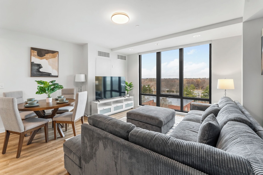 Furnished Apts near Harvard Stadium