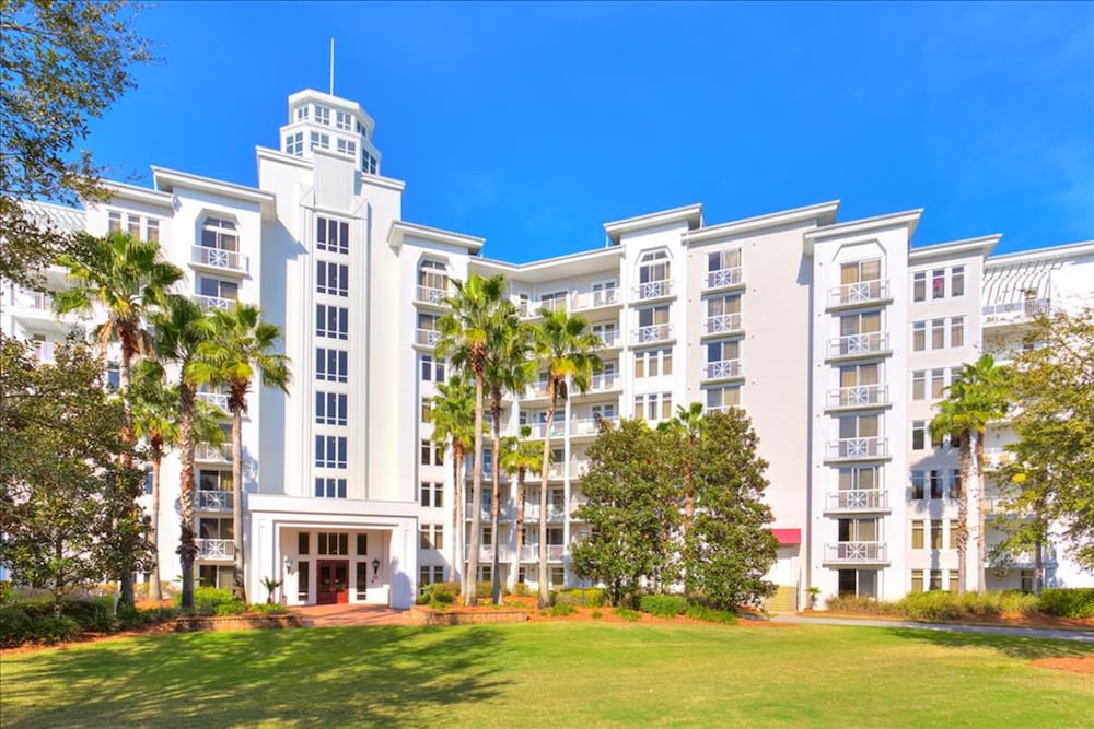 Elation Resort at Baytowne Wharf by Panhandle Getaways