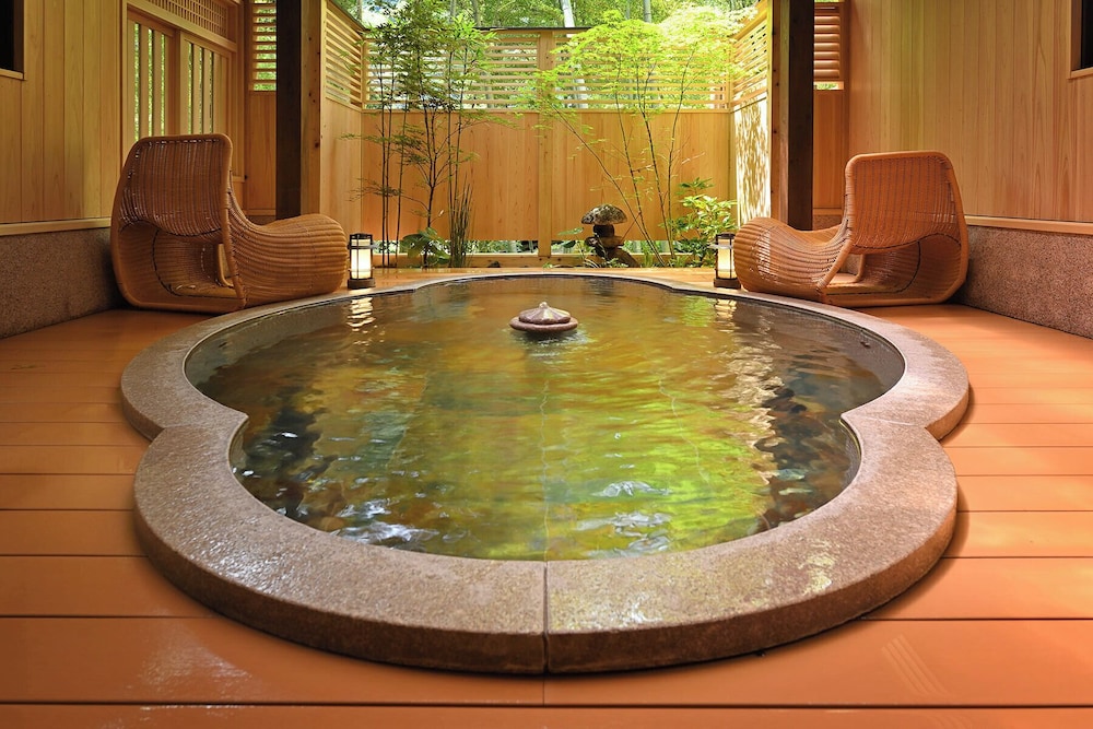 Tonosawa Onsen Yamano Chaya Ryokan