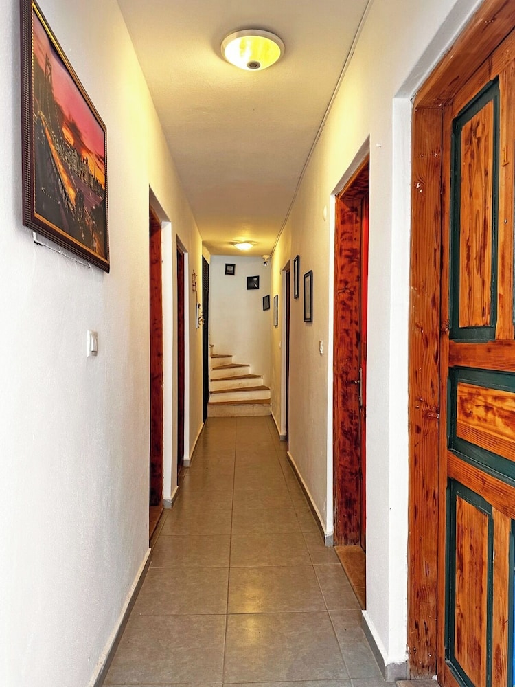 Umayra Otel