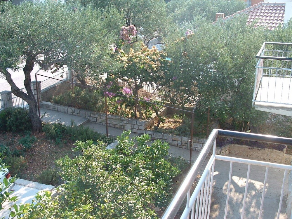 Mer - 50m From Beach - A1 Meri 1 view 3