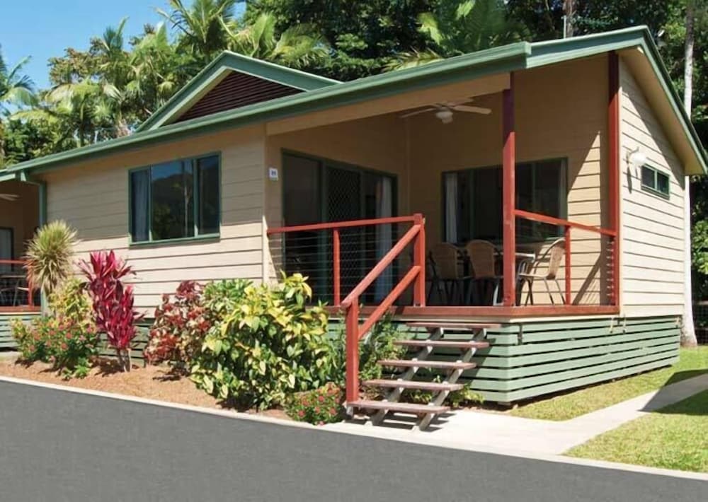 Cairns Crystal Cascades Holiday Park