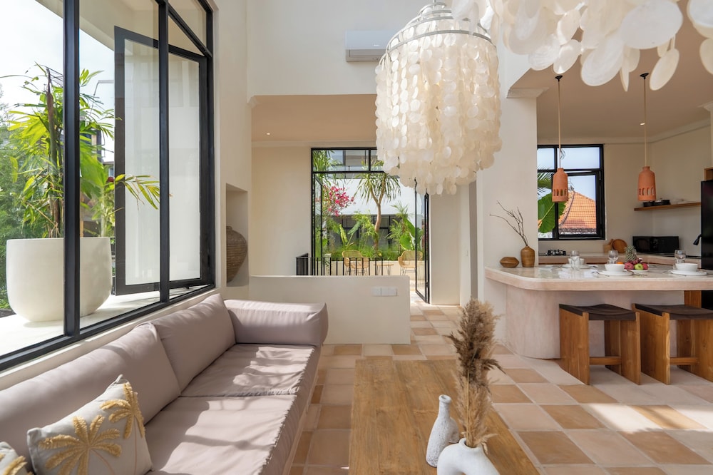 Leo Villa by Betterplace