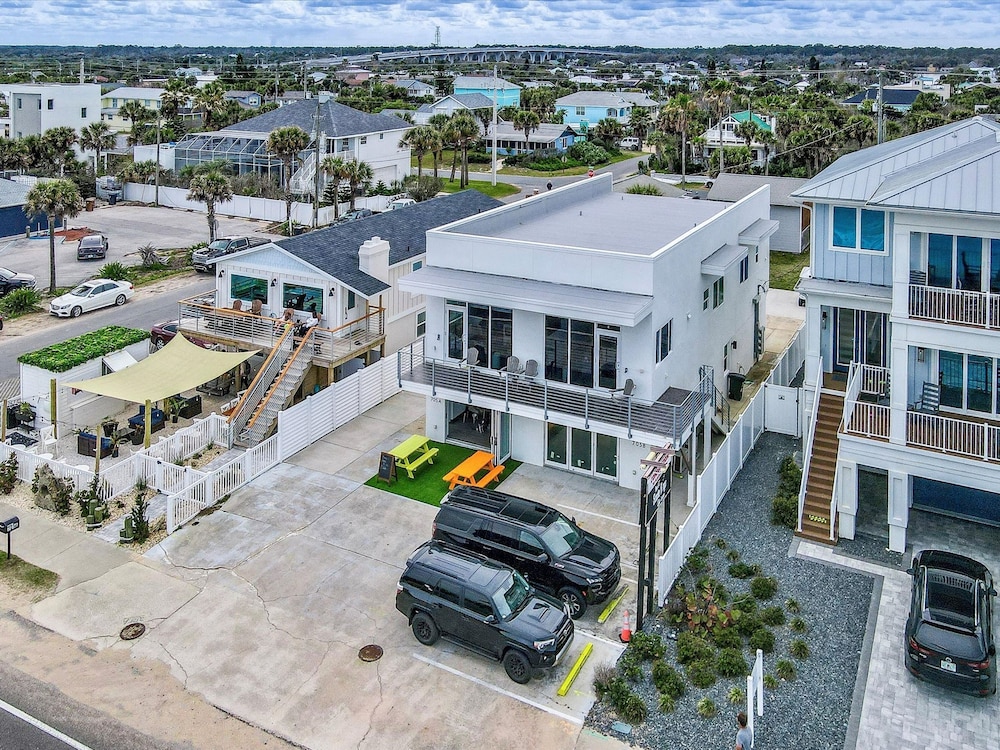 Ocean Front Flagler Beach Sleeps 5 People