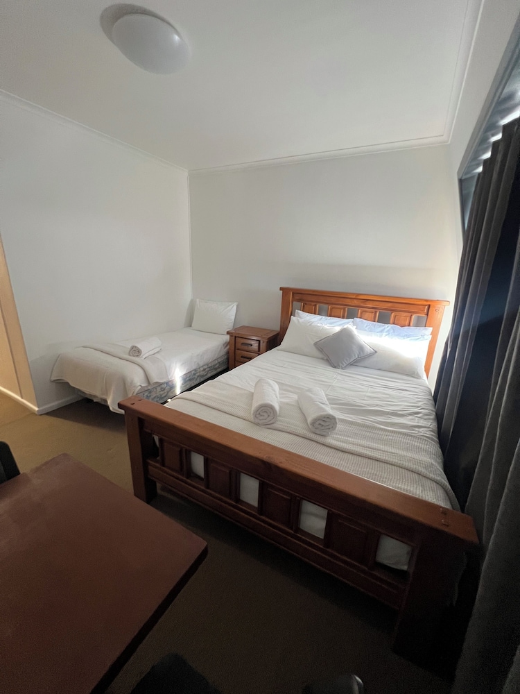 The Lodge Cooma