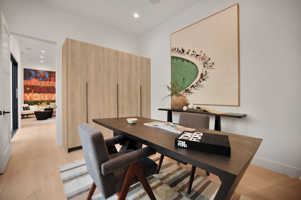 Kraft Villa - Luxury Living Redefined w/ Pool