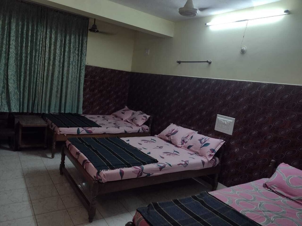 Padmashree lodge