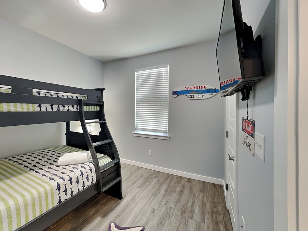 Port A's Flip Flops & Pop Tops by Silver Sands Vacation Rentals